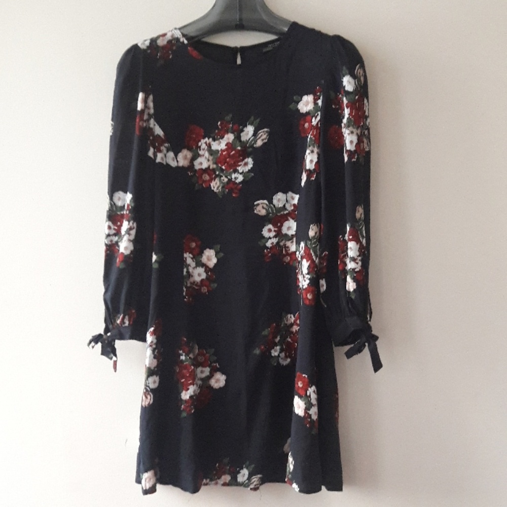 Zara Navy floral flirty dress with ties
